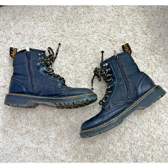 Doc Martens AirWair with Soles Bouncing Black Lace Up Boot Womens Size 6 - Picture 2 of 6